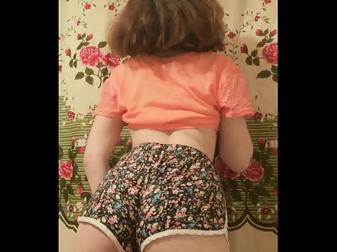 ❤️ Vogëlushja e re seksi duke zhveshur pantallonat e shkurtra në kamera ❤ Video seksi tek ne ❤